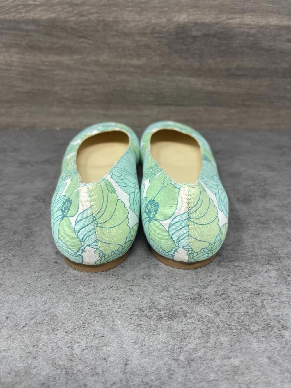 Ann Taylor LOFT Ballet Flats Womens Size 5.5 Green Floral Slip On Shoes - Picture 5 of 8